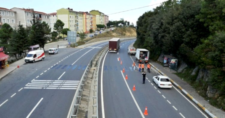Karayolunda “yol kusuru” nedeniyle meydana gelen kaza sonucu oluşan zararın tazmini istemiyle açılan davalarda görevli mahkeme sorunu.